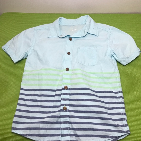 3 pc bundle Boys  5-6T button down shirts. All 3 - Picture 2 of 4